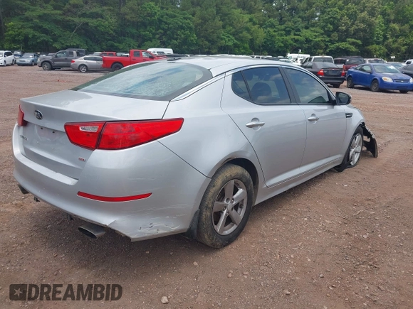 2015 Kia Optima LX z VIN 5XXGM4A70FG385024, wystawiony jako IAAI lot #42256238 z przebiegiem 162 395 mil mil oraz . Historia ofert i sprzedaży dostępna na DreamBid. Obrazek 4.