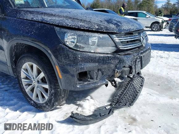 2017 Volkswagen Tiguan S with VIN WVGBV7AX7HK049500, listed as a IAAI auction lot 41632573 with 83,362 mi miles and . Bid and sale history available at DreamBid. Image 17.