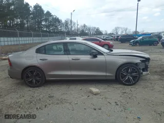 2019 Volvo S60 R-Design with VIN 7JRA22TM0KG004179, listed as a IAAI auction lot 41716942 with 27,466 mi miles. Bid and sale history available at carsss.com. Image 13.