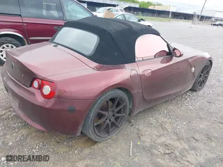 2005 BMW Z4 3.0i with VIN 4USBT53595LU10123, listed as a IAAI auction lot 41950475 with 144,506 mi miles. Bid and sale history available at carsss.com. Image 4.