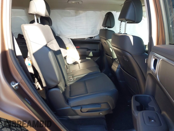 2024 Hyundai Santa Fe XRT z VIN 5NMP3DGL5RH018519, wystawiony jako IAAI lot #41565524 z przebiegiem 10 968 mil mil oraz . Historia ofert i sprzedaży dostępna na DreamBid. Obrazek 8.