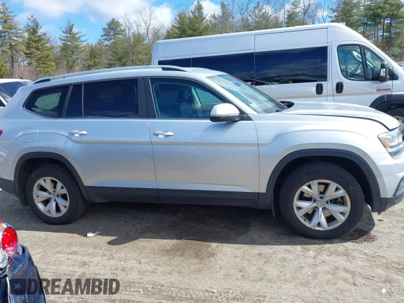 2018 Volkswagen Atlas SE with VIN 1V2LR2CA7JC524893, listed as a IAAI auction lot 41876288 with 153,758 mi miles and . Bid and sale history available at DreamBid. Image 13.