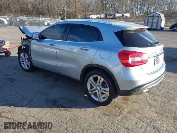 2015 Mercedes-Benz GLA 250 z VIN WDCTG4GB3FJ074548, wystawiony jako IAAI lot #41328457 z przebiegiem 75 706 mil mil oraz . Historia ofert i sprzedaży dostępna na DreamBid. Obrazek 3.