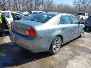 2008 Chevrolet Malibu LT w/1LT with VIN 1G1ZH57BX8F191920, listed as a IAAI auction lot 41770379 with 153,794 mi miles. Bid and sale history available at carsss.com. Image 4.