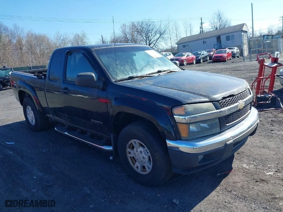 2005 Chevrolet Colorado LS Z71 with VIN 1GCDT196658113305, listed as a IAAI auction lot 41976705 with 237,152 mi miles. Bid and sale history available at carsss.com. Image 1.