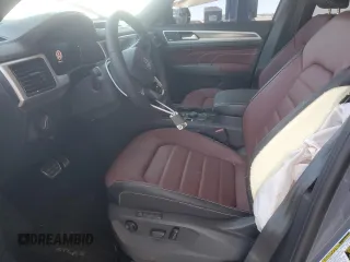 2023 Volkswagen Atlas SEL Premium R-Line z VIN 1V2FE2CA4PC224679, wystawiony jako Copart lot #83774634 z przebiegiem 5 661 mil mil oraz Szkoda całkowita • Salvage title. Historia ofert i sprzedaży dostępna na DreamBid. Obrazek 7.