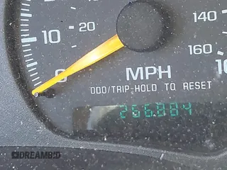1999 GMC Jimmy SLE with VIN 1GKDT13W3X2553792, listed as a IAAI auction lot 41876489 with 266,884 mi miles. Bid and sale history available at carsss.com. Image 16.