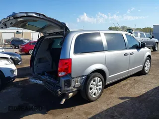 2020 Dodge Grand Caravan SE with VIN 2C4RDGBG9LR198425, listed as a IAAI auction lot 40672143 with 61,473 mi miles and . Bid and sale history available at DreamBid. Image 4.