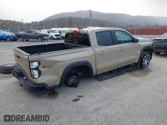 2024 Chevrolet Colorado 4WD Z71 with VIN 1GCPTDEK4R1247018, listed as a IAAI auction lot 41887241 with 1,333 mi miles. Bid and sale history available at carsss.com. Image 4.