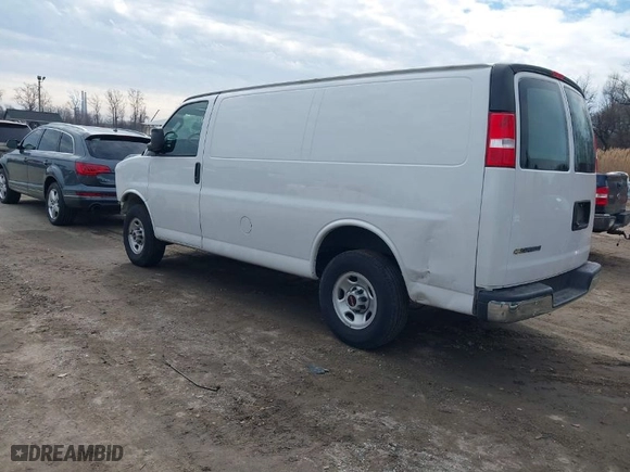 2021 Chevrolet Express Cargo Van with VIN 1GCWGAFP1M1197812, listed as a IAAI auction lot 41585172 with 29,610 mi miles. Bid and sale history available at carsss.com. Image 3.