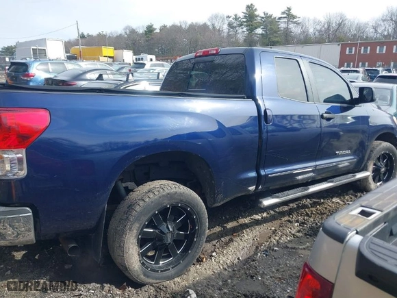 2013 Toyota Tundra 4WD Truck with VIN 5TFUM5F14DX040405, listed as a IAAI auction lot 41804283 with NaN miles. Bid and sale history available at carsss.com. Image 14.