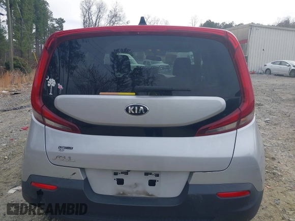 2020 Kia Soul LX with VIN KNDJ23AU8L7011339, listed as a IAAI auction lot 41179070 with 107,072 mi miles. Bid and sale history available at carsss.com. Image 15.