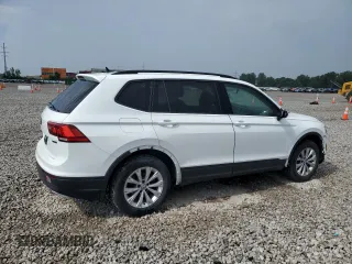 2020 Volkswagen Tiguan S with VIN 3VV0B7AX5LM131944, listed as a Copart auction lot 64115205 with 105,195 mi miles and Clean title. Bid and sale history available at DreamBid. Image 3.