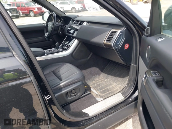 2019 Land Rover Range Rover Sport HSE с VIN SALWR2RV2KA822315, выставлен на аукционе IAAI как лот 42138032 с пробегом 63 173 миль миль и . История ставок и продаж доступна на DreamBid. Изображение 5.