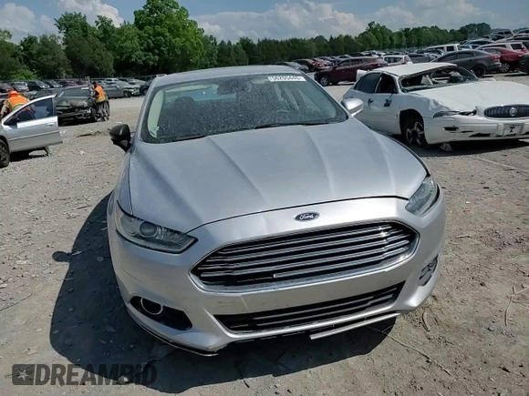 2013 Ford Fusion SE Hybrid z VIN 3FA6P0LU3DR336838, wystawiony jako Copart lot #56205445 z przebiegiem 209 164 mil mil oraz Czysty tytuł • Clean title. Historia ofert i sprzedaży dostępna na DreamBid. Obrazek 13.