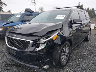 2016 Kia Sedona EX with VIN KNDMC5C11G6160910, listed as a IAAI auction lot 40905404 with 105,523 mi miles. Bid and sale history available at carsss.com. Image 6.