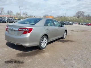 2014 Toyota Camry L with VIN 4T1BF1FKXEU472224, listed as a IAAI auction lot 41922829 with 93,787 mi miles. Bid and sale history available at carsss.com. Image 4.