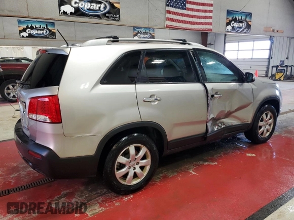 2013 Kia Sorento LX with VIN 5XYKTCA61DG422833, listed as a Copart auction lot 49278495 with 66,587 mi miles and Salvage Title. Bid and sale history available at carsss.com. Image 3.