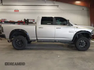 2015 Ram 2500 SLT with VIN 3C6UR5DL4FG614148, listed as a IAAI auction lot 42137073 with 172,705 mi miles. Bid and sale history available at carsss.com. Image 13.