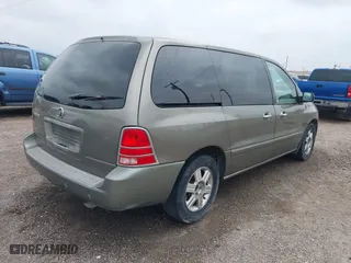 2004 Mercury Monterey Convenience with VIN 2MRZA20244BJ17793, listed as a IAAI auction lot 41425949 with 121,373 mi miles. Bid and sale history available at carsss.com. Image 4.