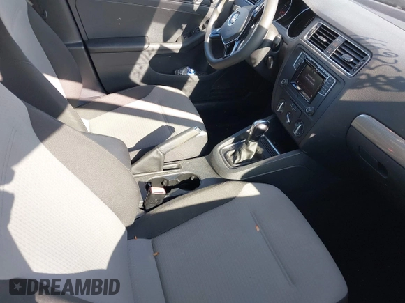 2017 Volkswagen Jetta S с VIN 3VW2B7AJ0HM326454, выставлен на аукционе IAAI как лот 41940675 с пробегом 59 708 миль миль и . История ставок и продаж доступна на DreamBid. Изображение 5.