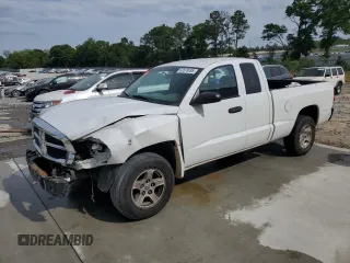 2006 Dodge Dakota SLT z VIN 1D7HE42KX6S646479, wystawiony jako Copart lot #53578495 z przebiegiem 254 683 mil mil oraz Szkoda całkowita • Salvage title. Historia ofert i sprzedaży dostępna na DreamBid. Obrazek 1.