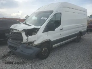 2017 Ford Transit with VIN 1FTYR3XM9HKB56184, listed as a Copart auction lot 61068155 with 212,531 mi miles and Salvage title. Bid and sale history available at DreamBid. Image 1.