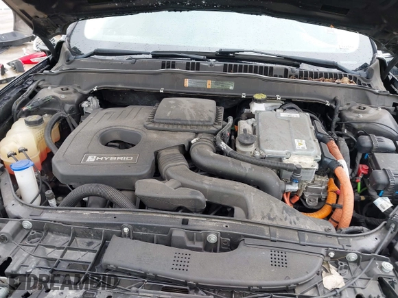 2019 Ford Fusion Hybrid SEL with VIN 3FA6P0MU1KR202860, listed as a IAAI auction lot 41983299 with 133,671 mi miles. Bid and sale history available at carsss.com. Image 10.
