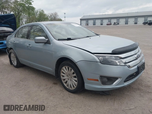 2010 Ford Fusion Hybrid z VIN 3FADP0L36AR200035, wystawiony jako IAAI lot #42145684 z przebiegiem 142 137 mil mil oraz . Historia ofert i sprzedaży dostępna na DreamBid. Obrazek 1.