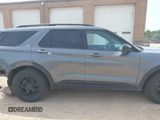 2024 Ford Explorer Timberline z VIN 1FMSK8JH8RGA71792, wystawiony jako IAAI lot #42166253 z przebiegiem Nie podano mil oraz . Historia ofert i sprzedaży dostępna na DreamBid. Obrazek 13.