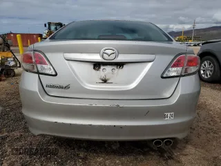 2009 Mazda 6 i Sport with VIN 1YVHP81A895M27537, listed as a Copart auction lot 84945644 with 179,296 mi miles and Clean Title. Bid and sale history available at carsss.com. Image 6.