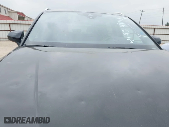 2023 Audi Q3 S line Premium z VIN WA1DECF30P1140909, wystawiony jako IAAI lot #41934943 z przebiegiem 42 947 mil mil oraz . Historia ofert i sprzedaży dostępna na DreamBid. Obrazek 6.