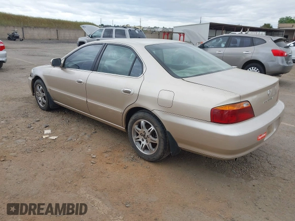2000 Acura TL with VIN 19UUA5669YA038356, listed as a IAAI auction lot 42118632 with 85,577 mi miles. Bid and sale history available at carsss.com. Image 3.