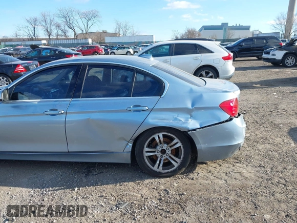 2012 BMW 3 Series 328i с VIN WBA3C1C55CF432664, выставлен на аукционе IAAI как лот 41334641 с пробегом Не указан миль и . История ставок и продаж доступна на DreamBid. Изображение 6.