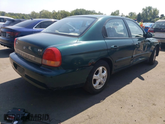 1999 Hyundai Sonata GLS with VIN KMHWF35V9XA100869, listed as a Copart auction lot 68219694 with 144,388 mi miles and Non Repairable. Bid and sale history available at carsss.com. Image 3.