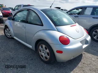 2002 Volkswagen Beetle GLS with VIN 3VWCB21C52M446668, listed as a IAAI auction lot 42510792 with 205,712 mi miles and . Bid and sale history available at DreamBid. Image 3.