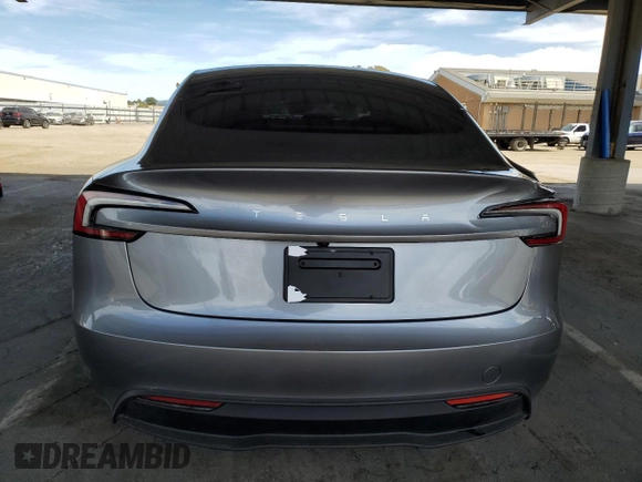 2025 Tesla Model 3 Long Range z VIN 5YJ3E1EA5SF920183, wystawiony jako Copart lot #51593705 z przebiegiem 2 224 mil mil oraz Szkoda całkowita • Salvage title. Historia ofert i sprzedaży dostępna na DreamBid. Obrazek 6.