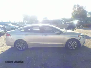 2017 Ford Fusion SE with VIN 3FA6P0HD9HR249590, listed as a IAAI auction lot 40561452 with 161,198 mi miles. Bid and sale history available at carsss.com. Image 14.