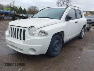 2007 Jeep Compass Sport with VIN 1J8FF47W27D138211, listed as a IAAI auction lot 41959389 with 165,834 mi miles. Bid and sale history available at carsss.com. Image 2.