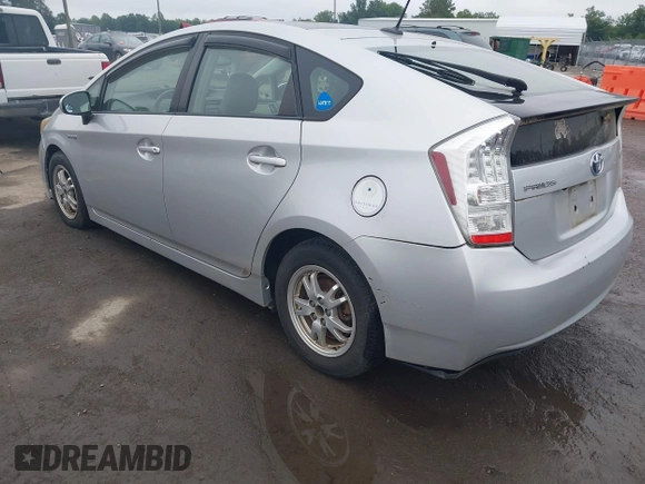 2010 Toyota Prius II z VIN JTDKN3DU4A0174731, wystawiony jako IAAI lot #42462738 z przebiegiem 181 862 mil mil oraz . Historia ofert i sprzedaży dostępna na DreamBid. Obrazek 3.