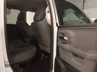 2013 Ram 1500 SLT z VIN 1C6RR7GT3DS560456, wystawiony jako IAAI lot #41745560 z przebiegiem 112 972 mil mil oraz . Historia ofert i sprzedaży dostępna na DreamBid. Obrazek 8.