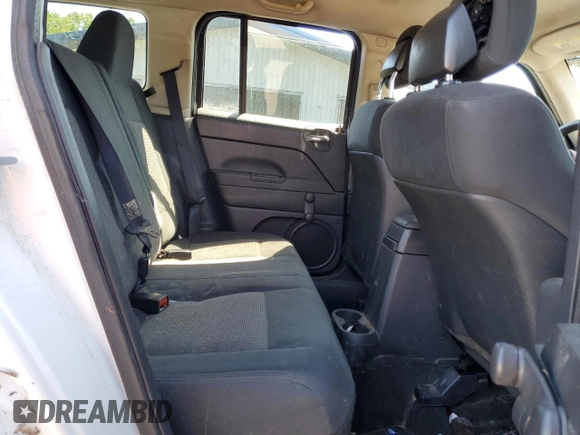 2012 Jeep Patriot Sport z VIN 1C4NJRBB6CD667450, wystawiony jako Copart lot #59135465 z przebiegiem 79 865 mil mil oraz Czysty tytuł • Clean title. Historia ofert i sprzedaży dostępna na DreamBid. Obrazek 11.