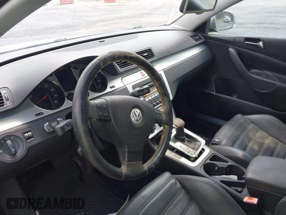 2008 Volkswagen Passat 3.6L V6 with VIN WVWCU73C38P013053, listed as a IAAI auction lot 42702868 with Not provided miles and . Bid and sale history available at DreamBid. Image 13.