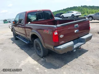 2015 Ford Super Duty F-250 SRW Lariat with VIN 1FT7W2BT6FEA69383, listed as a IAAI auction lot 39604032 with 192,915 mi miles. Bid and sale history available at carsss.com. Image 3.