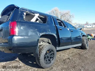 2019 Chevrolet Suburban LT with VIN 1GNSKHKC4KR400321, listed as a IAAI auction lot 41836038 with 1 mi miles. Bid and sale history available at carsss.com. Image 15.