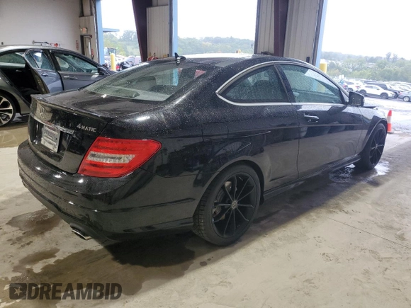 2015 Mercedes-Benz C 350 with VIN WDDGJ8JB5FG372370, listed as a Copart auction lot 73240804 with 103,540 mi miles and Salvage title. Bid and sale history available at DreamBid. Image 3.