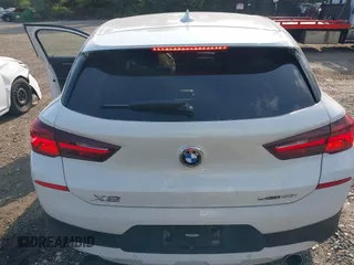 2022 BMW X2 sDrive28i z VIN WBXYH9C04N5U11829, wystawiony jako IAAI lot #40184510 z przebiegiem 59 426 mil mil oraz . Historia ofert i sprzedaży dostępna na DreamBid. Obrazek 16.