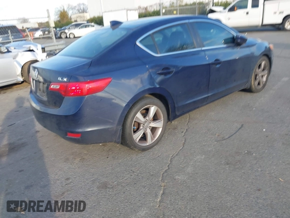 2014 Acura ILX with VIN 19VDE1F38EE013919, listed as a IAAI auction lot 41155130 with 213,640 mi miles. Bid and sale history available at carsss.com. Image 4.