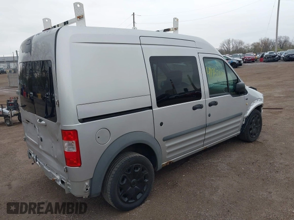 2010 Ford Transit Connect XLT z VIN NM0KS9BN0AT020410, wystawiony jako IAAI lot #41962010 z przebiegiem 253 627 mil mil oraz . Historia ofert i sprzedaży dostępna na DreamBid. Obrazek 4.