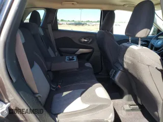 2018 Jeep Cherokee Latitude Tech Connect with VIN 1C4PJLCB2JD540034, listed as a Copart auction lot 55622855 with 71,428 mi miles and Salvage title. Bid and sale history available at DreamBid. Image 11.